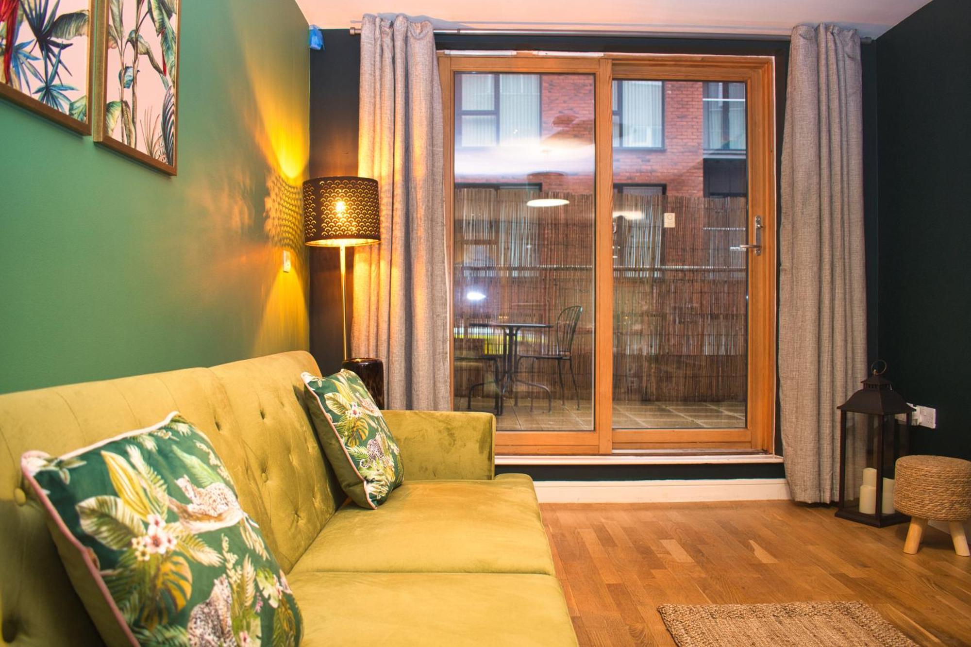 Spacious City Centre Apt - Free Parking - Ao Arena Manchester Eksteriør bilde